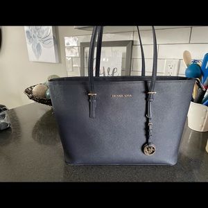 Michael Kors Jet Set Medium Saffiano Leather Tote